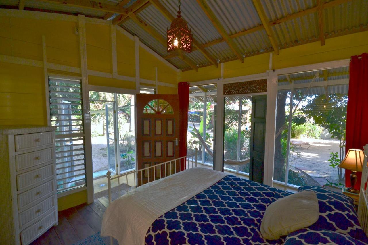 Katamah Beachfront Guesthouse Пляж Сокровищ Экстерьер фото