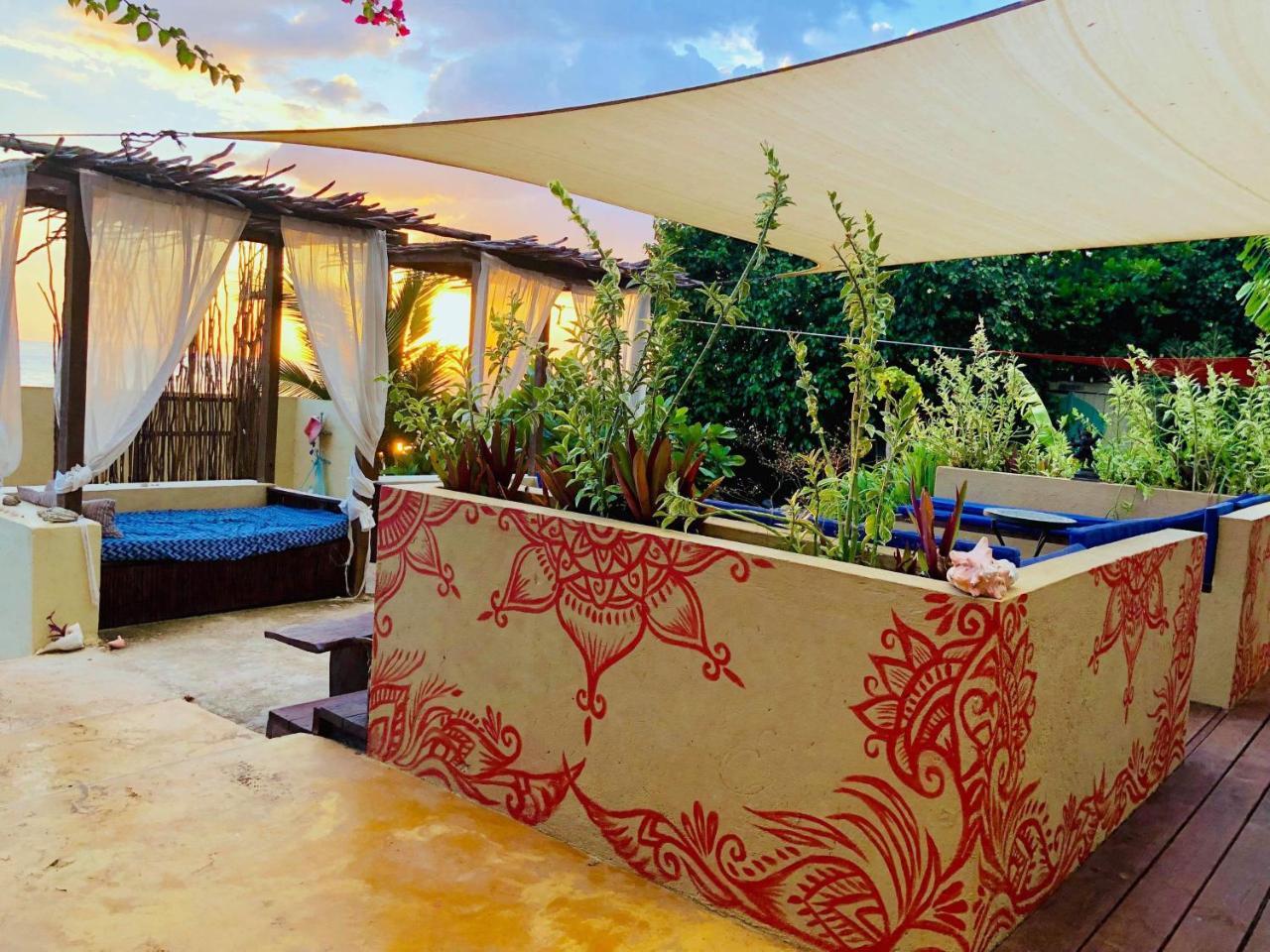 Katamah Beachfront Guesthouse Пляж Сокровищ Экстерьер фото
